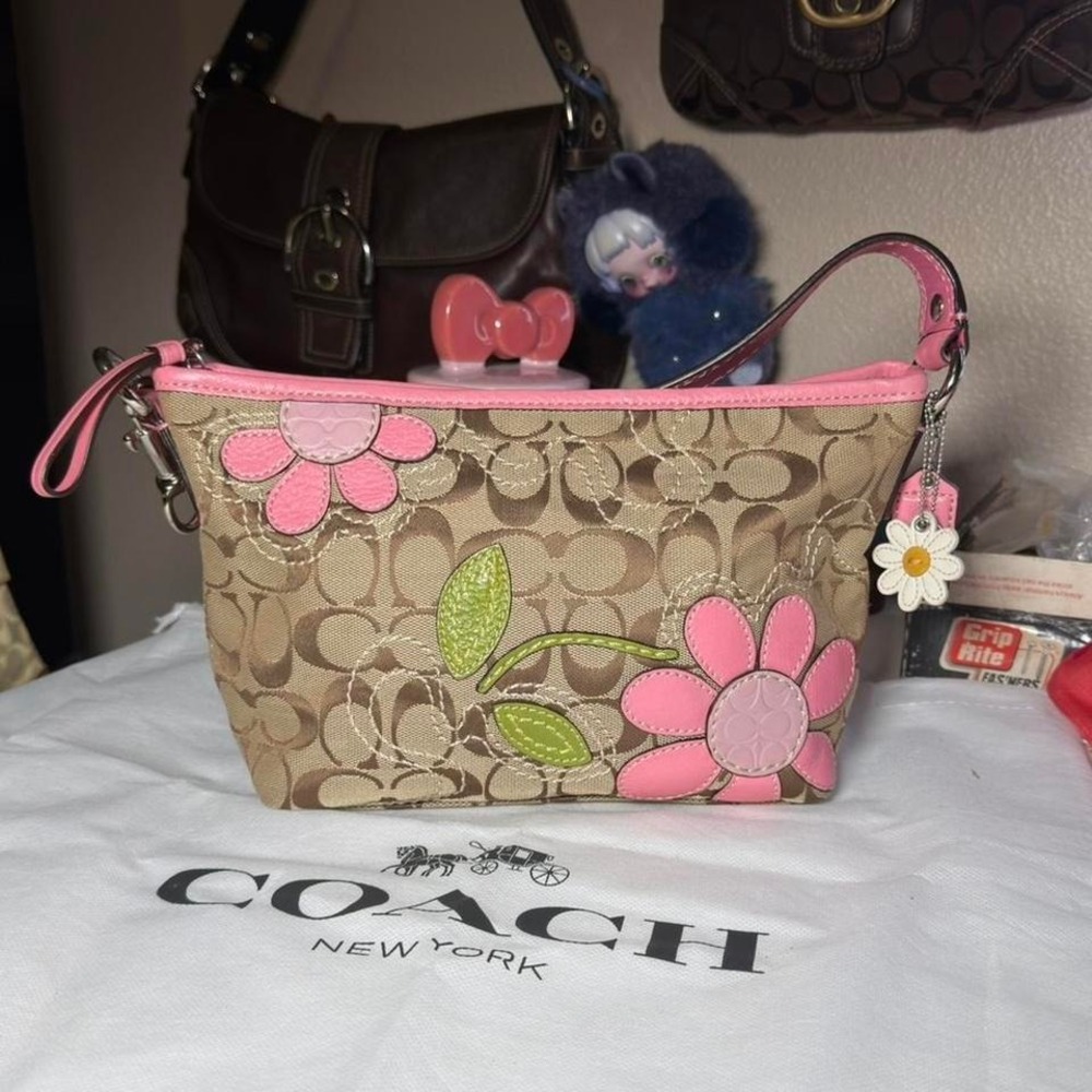 y2k vintage coach daisy floral shoulder bag